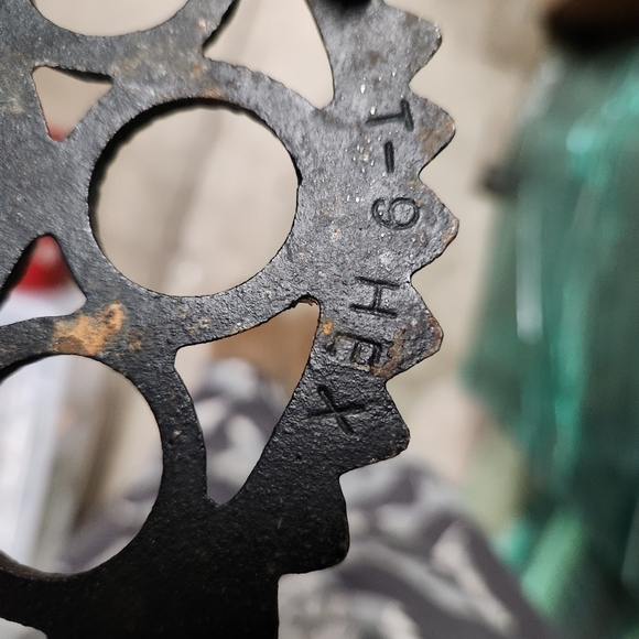 COPY - VINTAGE T-7 "Tulip" John Zimmerman Harner Cast Iron Trivet 9X5 - Picture 10 of 11